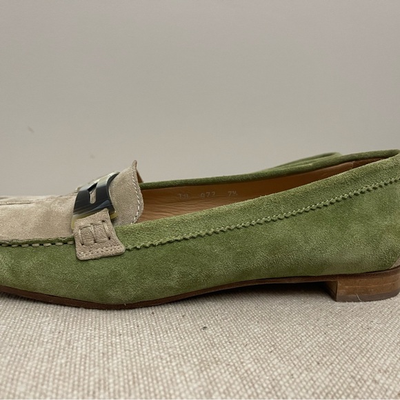 Tommy Bahama Green and Tan Suede Loafer 7.5 - Picture 9 of 10